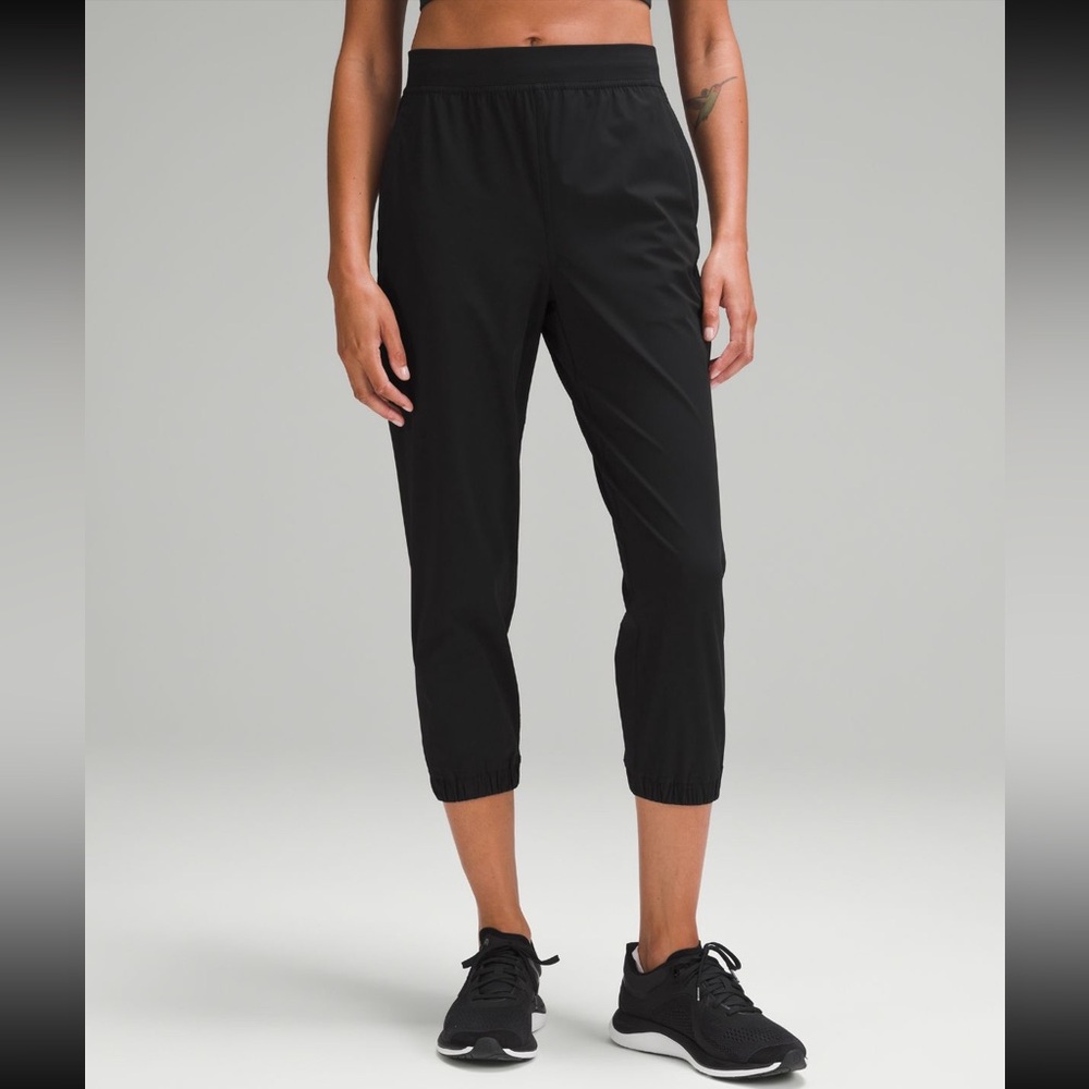 Authentic Lululemon Black Women's Adapted State HR Cropped Jogger-12